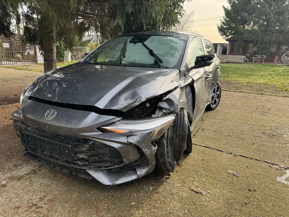 Dezmembrez MG 3 Hybrid 2025 doar 4000km