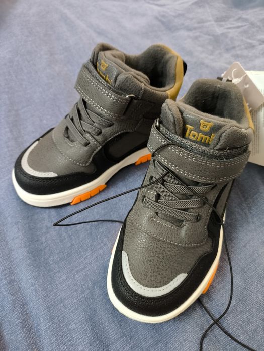 Продам ботиночки 24-25рр