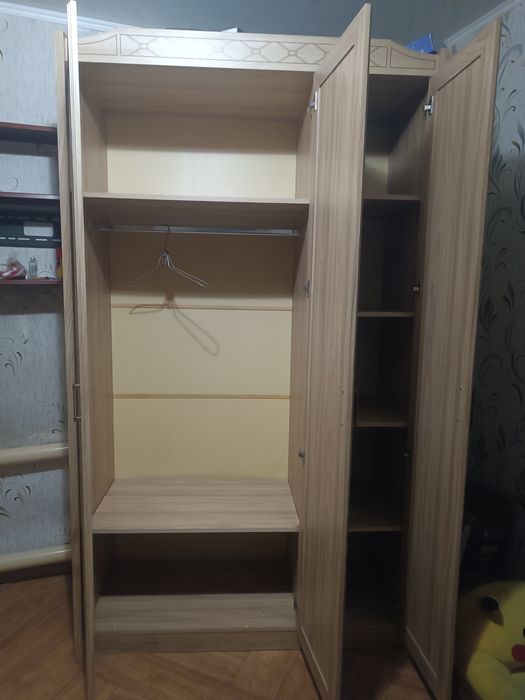 Продам шкаф для одежды