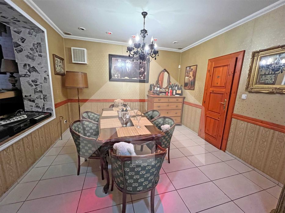 Дава се под наем Заведение в Шумен, Център - 150 кв.м за 1529.49 € - Снимка #16