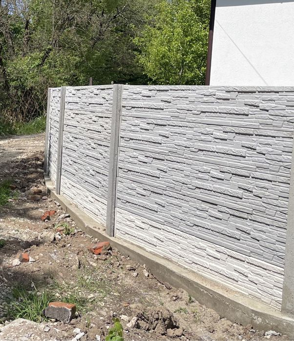 Placi pentru gard din beton