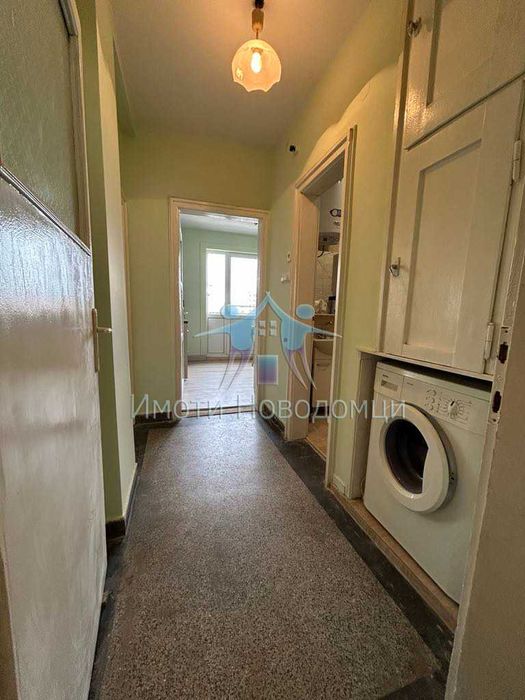 Продава се Четиристаен апартамент в Шумен, Пазара - 100 кв.м за 1340 €/кв.м - Снимка #6