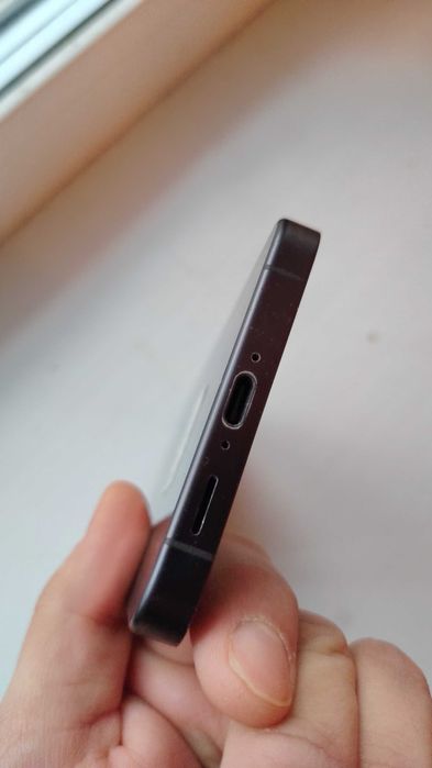 Продам Samsung s24 FE