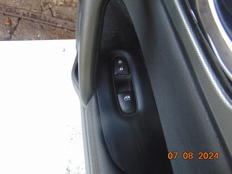Buton geam Nissan qashqai j11 2013-2021 butoane geamuri spate fata dreapta