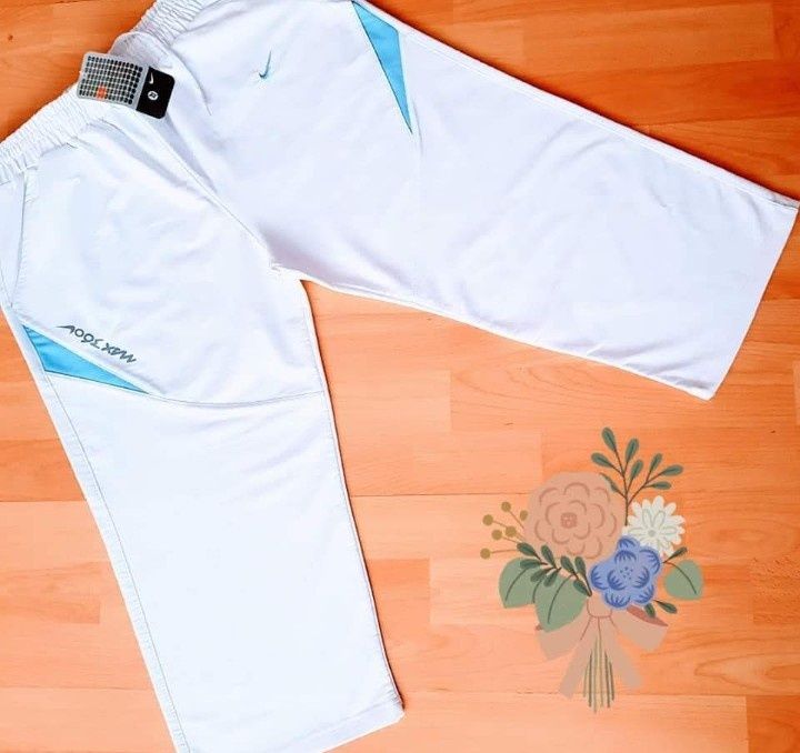 Bermude Nike alb imaculat, super calitate