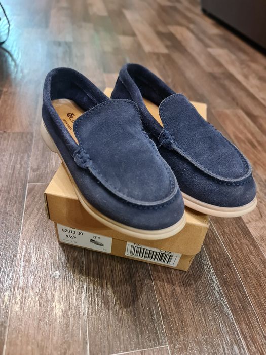 Продаю лоферы для девочки