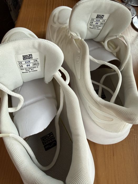 Беговые кроссовки BMAI