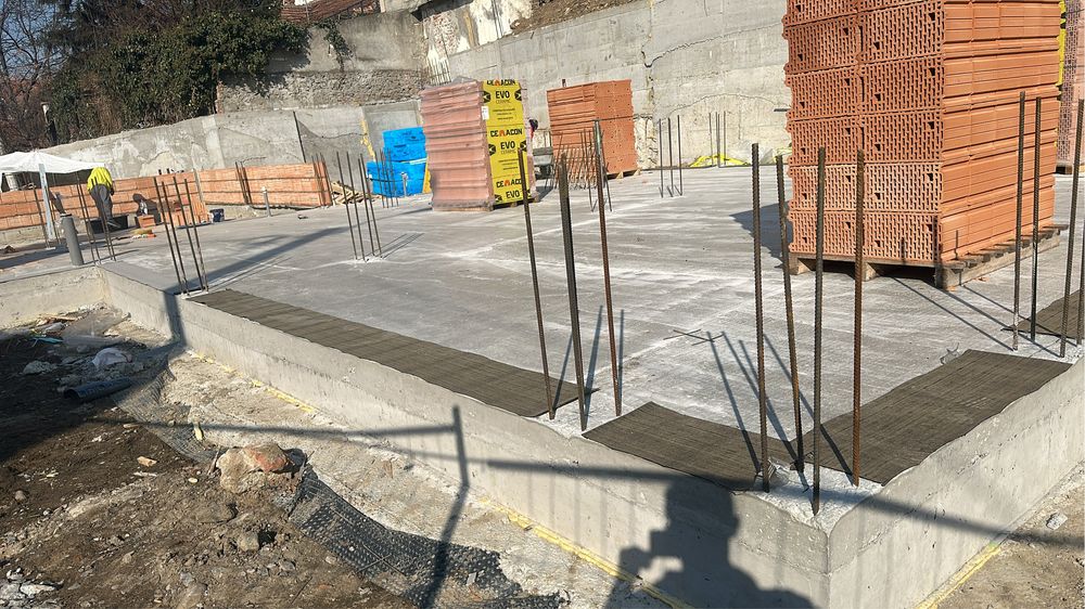 Constructii  ,gresie,faianta, acoperis ,rigips,casa in rosu,lavabil