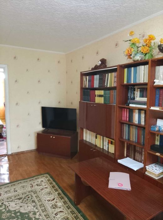 Продам 2х комн кв Молдагулова 5мкр