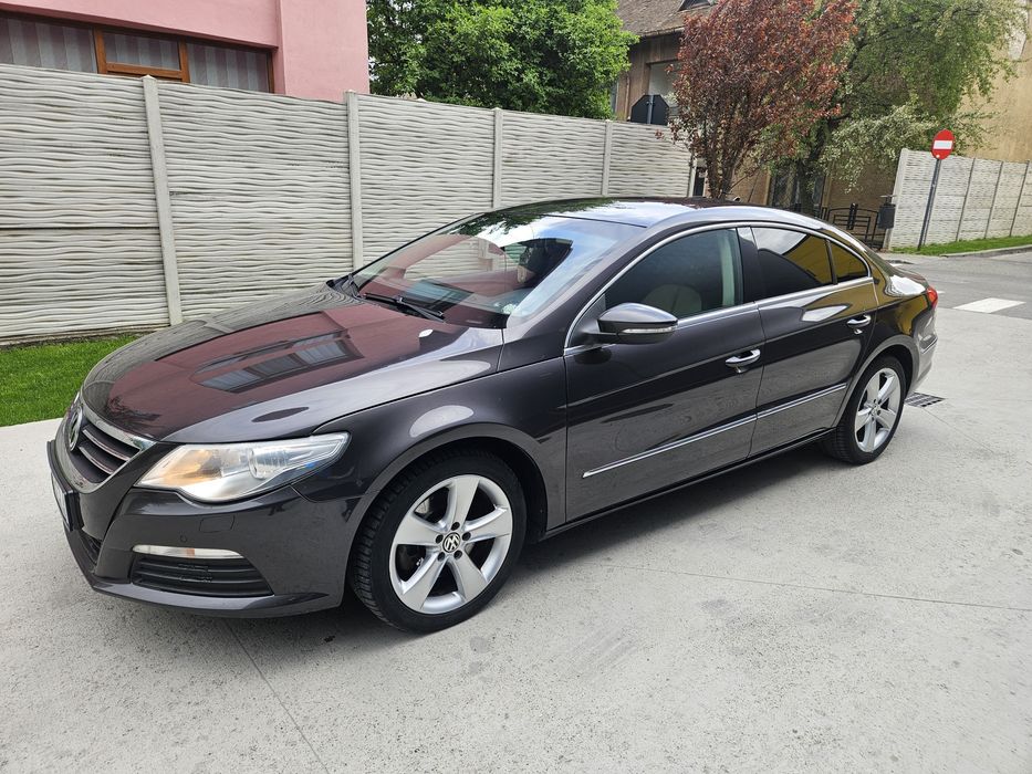 VOLKSWAGEN Passat CC
