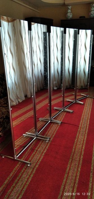 Зеркало для прихожей на стойках. Ойна. Тошойна. Тош ойна