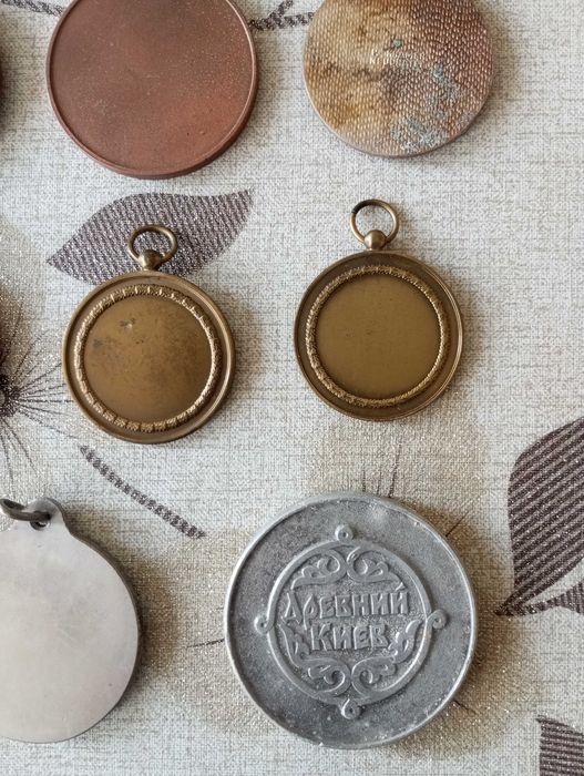 Лот от медали и плакети