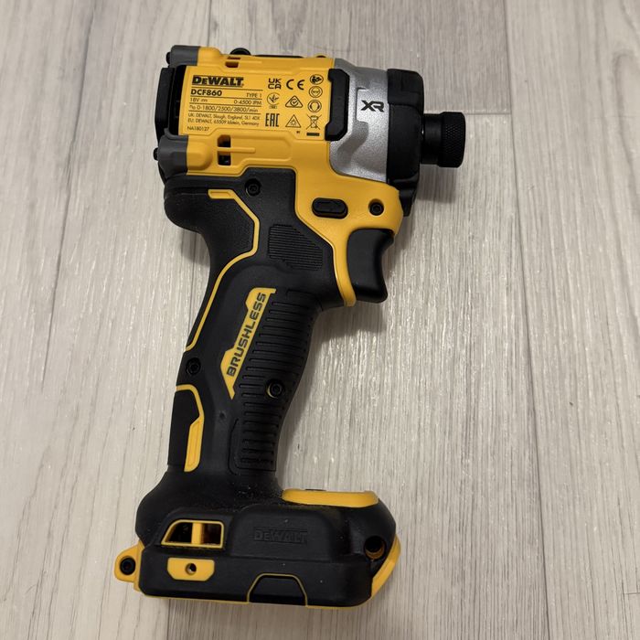 Продам DeWALT DCF 860