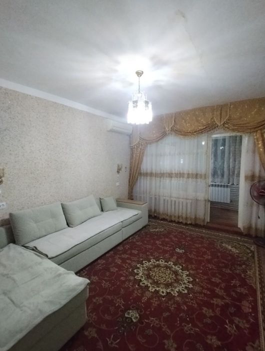 Продаётся 1/4/4 сергели-2