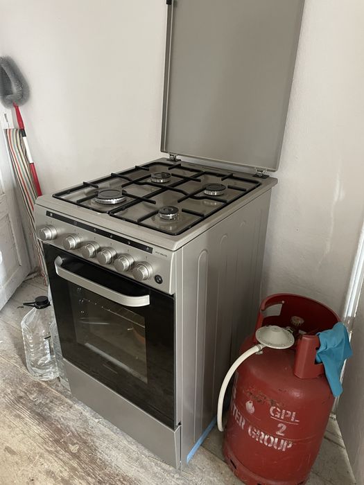 Aragaz Heinner cu aprindere electrica(ca nou) + butelie