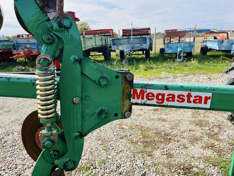 Plug cu 3 capuri, trupite,cormane reversibil hidraulic Regent Megastar