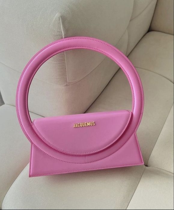 Продам сумку Jacquemus