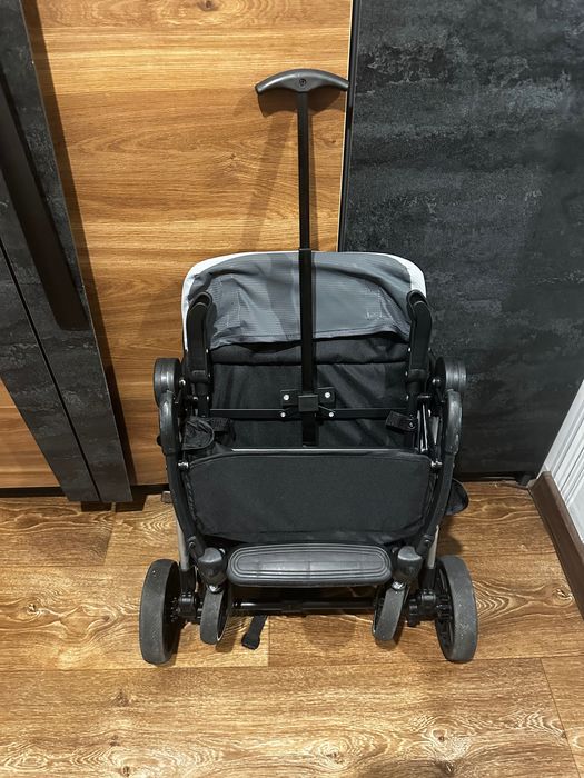 Продавам количка CHIPOLINO PIXIE