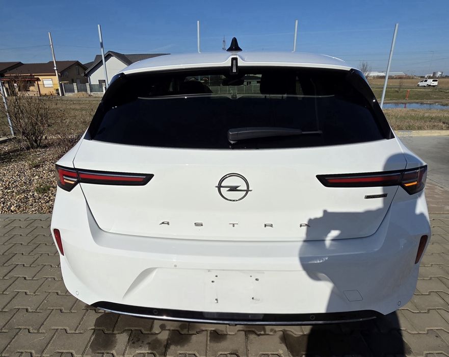 Opel Astra, 1.6 PHEV, 180CP