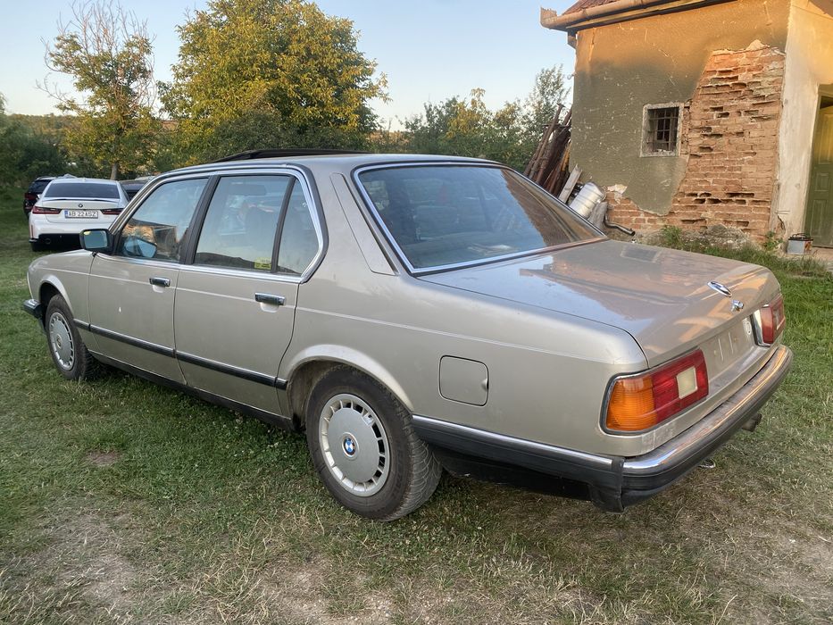 Bmw 728 i/ trapa/ istoric / manual