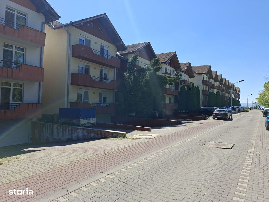 Apartament cu 3 camere si garaj - super pret