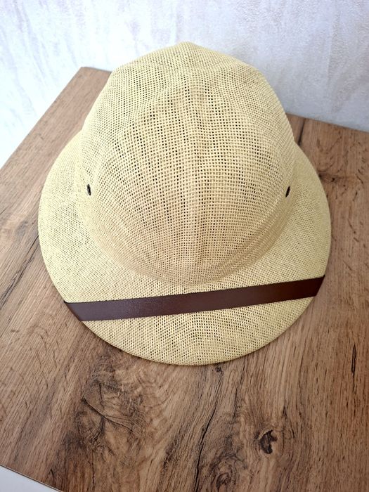 соломенная шляпа