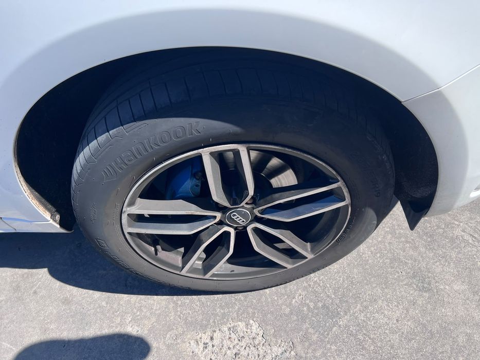 Dezmembrez  Audi Q5 2.0 disel quatro 177 cai cutie automata