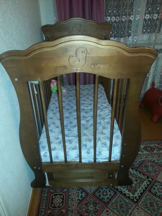 Продам манеж срочно