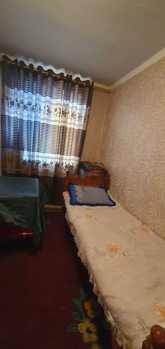 3 xonali Uy sotiladu