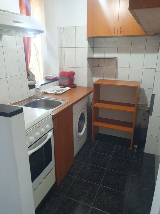 Proprietar vând apartament 2 camere Luica