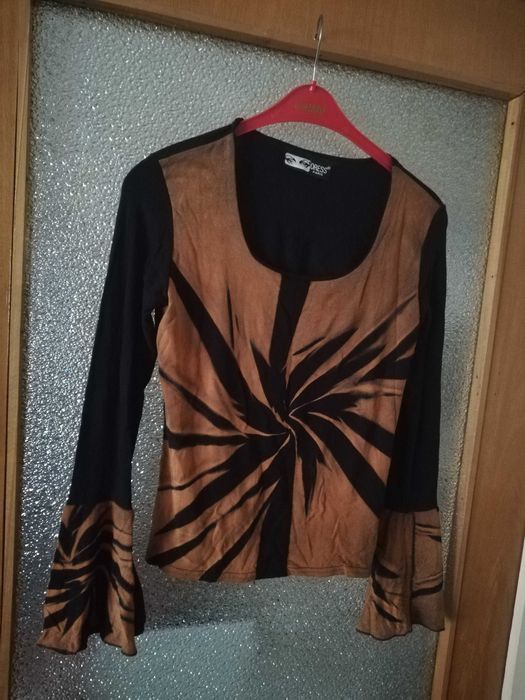 Set Bluza cu fusta, culoare neagra, marimea XL - Negociabil