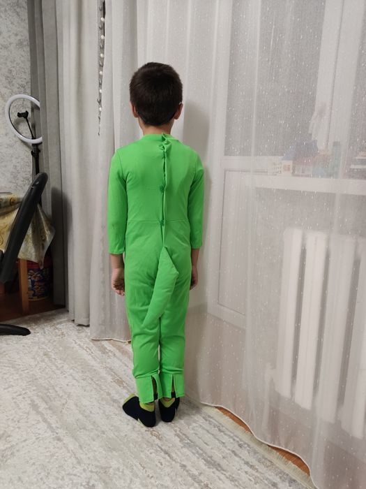 Продам новогодние костюмы