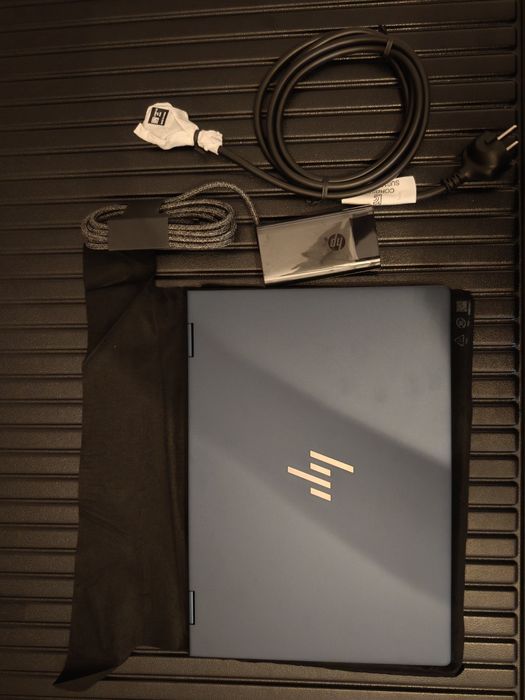 Laptop HP EliteBook X flip G1i 14 AI