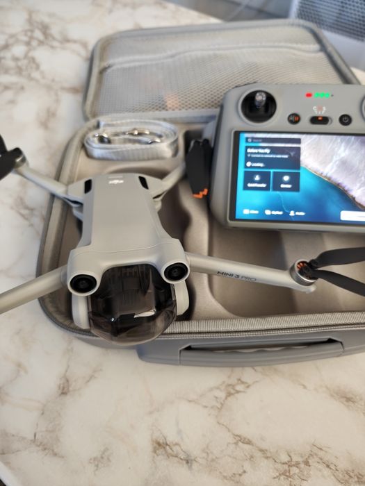Продавам Dji Mini 3 Pro