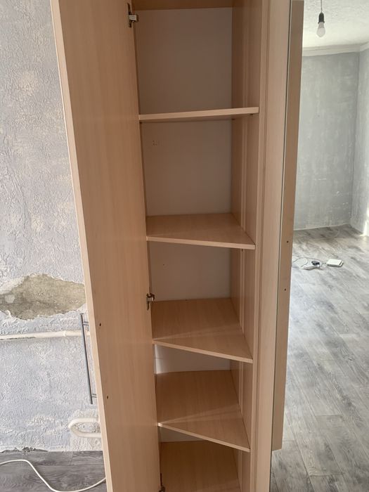 Продам шкаф угловой