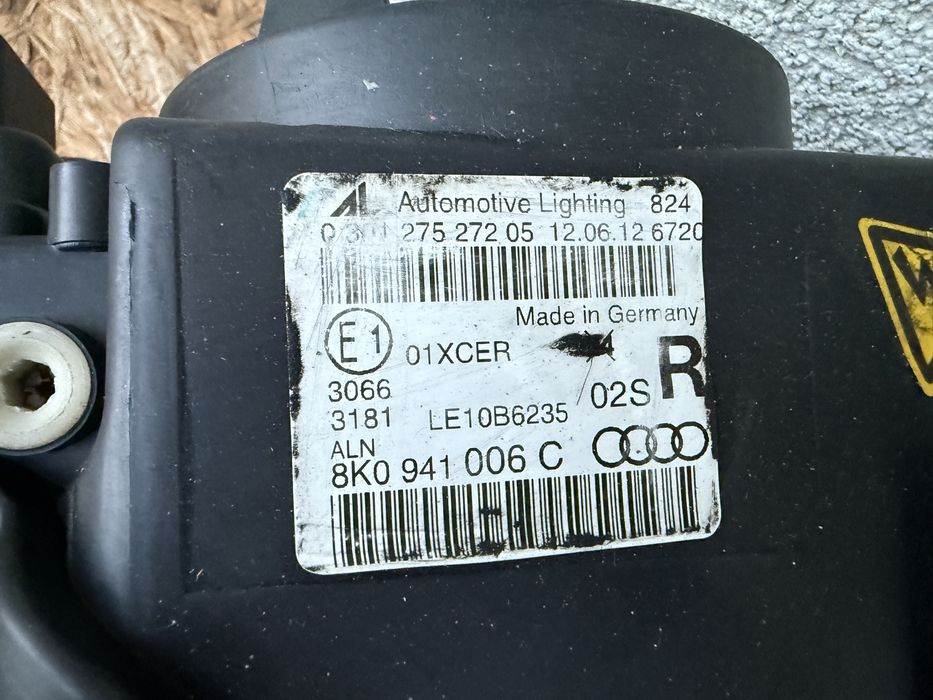 Far dreapta Audi A4 B8 8K B8.5 Facelift Xenon + LED Original Europa