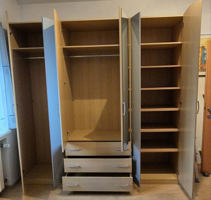 Dulap stare foarte buna