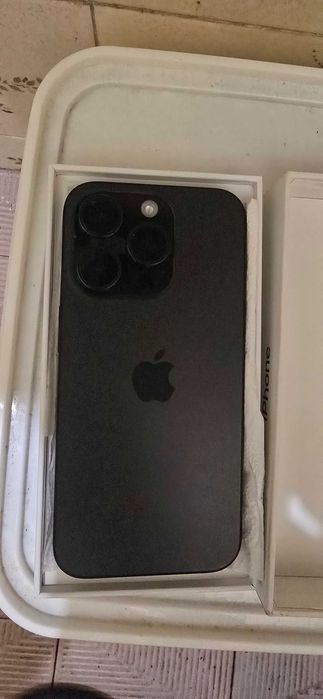 Iphone 15 pro - 128 GB, батерия на 87% живот