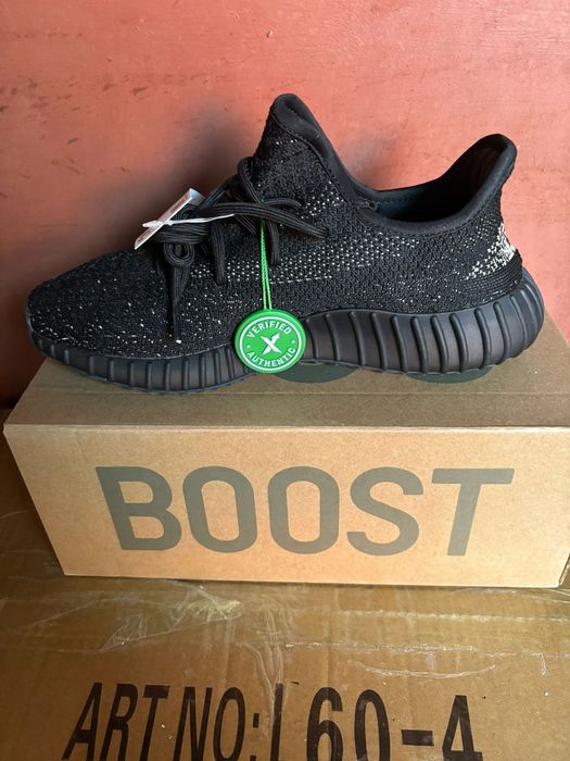 Adidas yeezy boost 350 v2 oreo