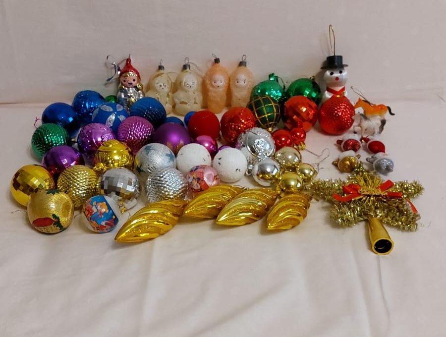 ёлочные игрушки. Есть 5 из СССР