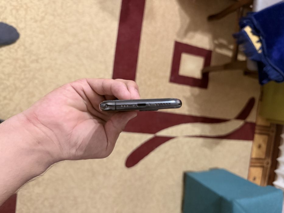 Iphone 11 pro srochni sotiladi