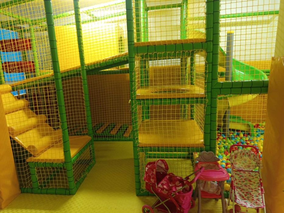 Съоръжение за детски център