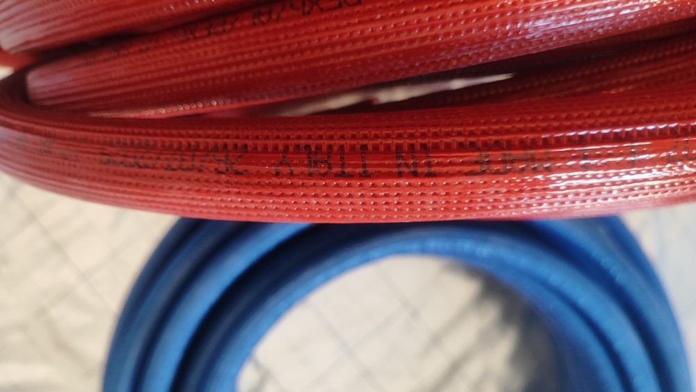 SESTA ммогослойна тръба с изолация PEX-AL-PEX Ф20 Синя и червена