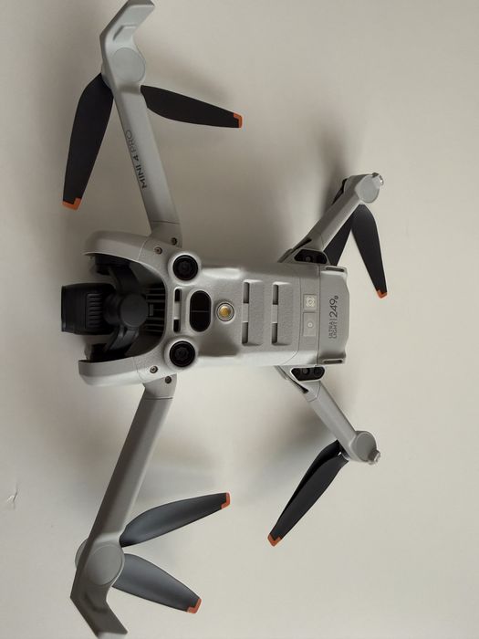 DJI Mini 4 Pro RC2