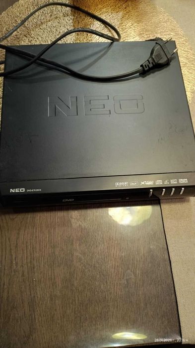 DVD плейър NEO E70 divx с дистанционно