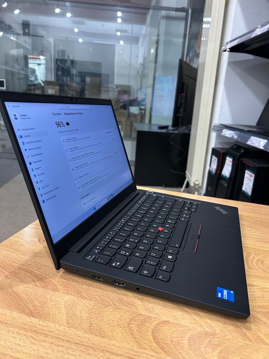 Като нов! Лаптоп Lenovo ThinkPad E14 Ryzen 7/40GB/512GB с 3 мес. гар.