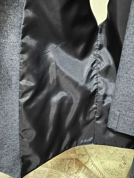 Продам мужской костюм