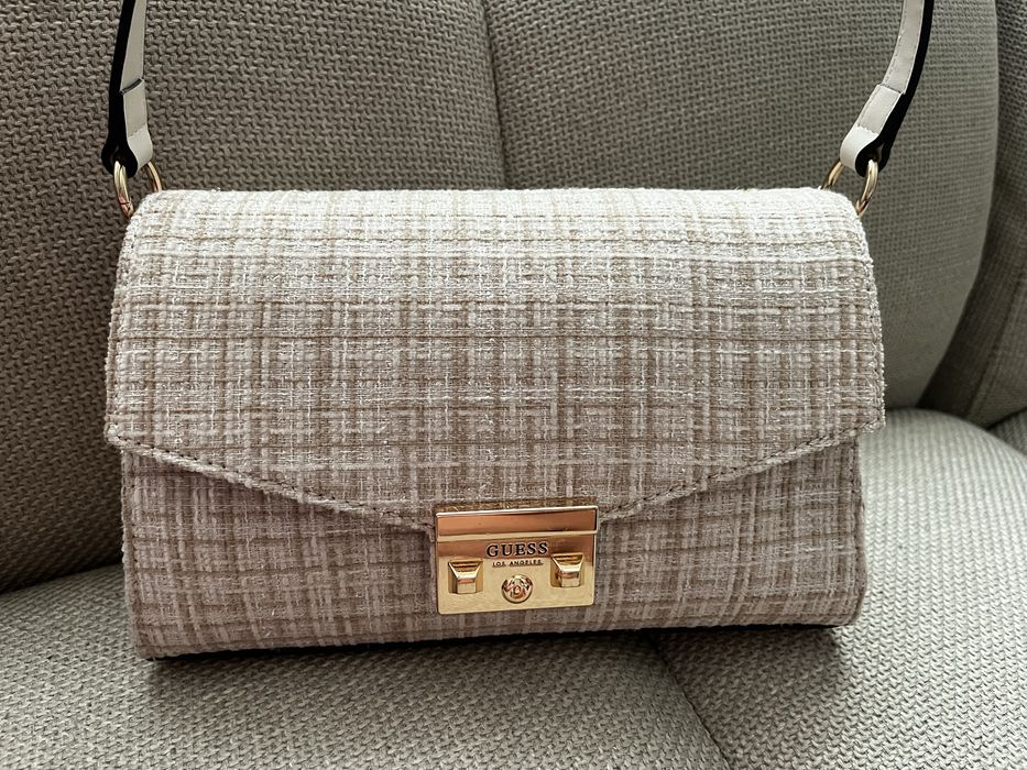 Дамска чанта Guess