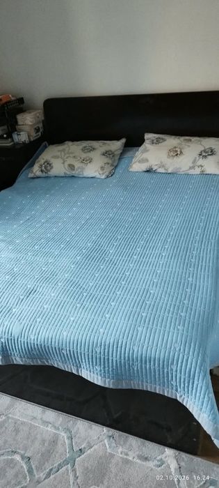 Срочно продается спальный гарнитур