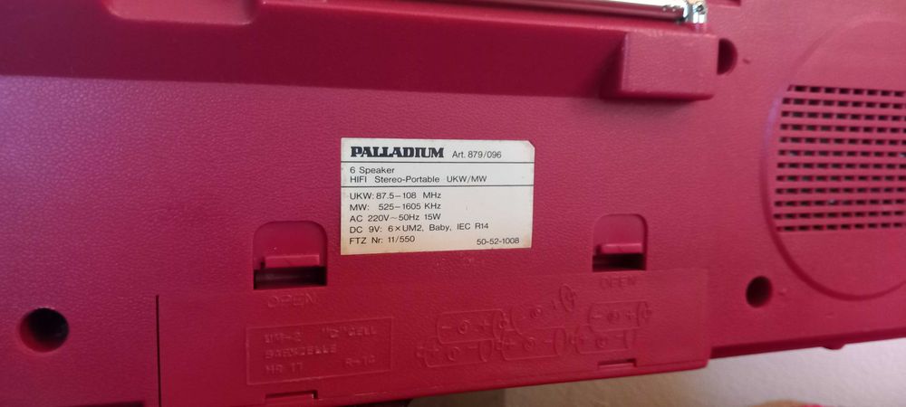 Radiocasetofon Palladium model 879 rosu 6 speaker